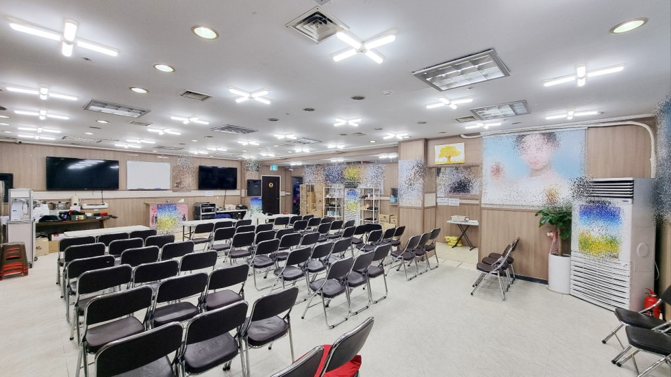 신사동 67평 사무실 | 월세 550만원 2