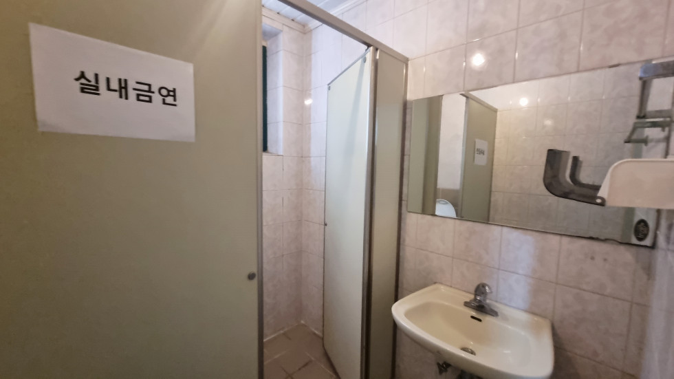 논현동 50평 사무실 | 월세 600만원 12