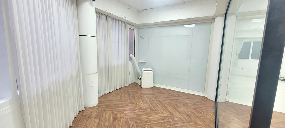 논현동 34평 사무실 | 월세 420만원 6