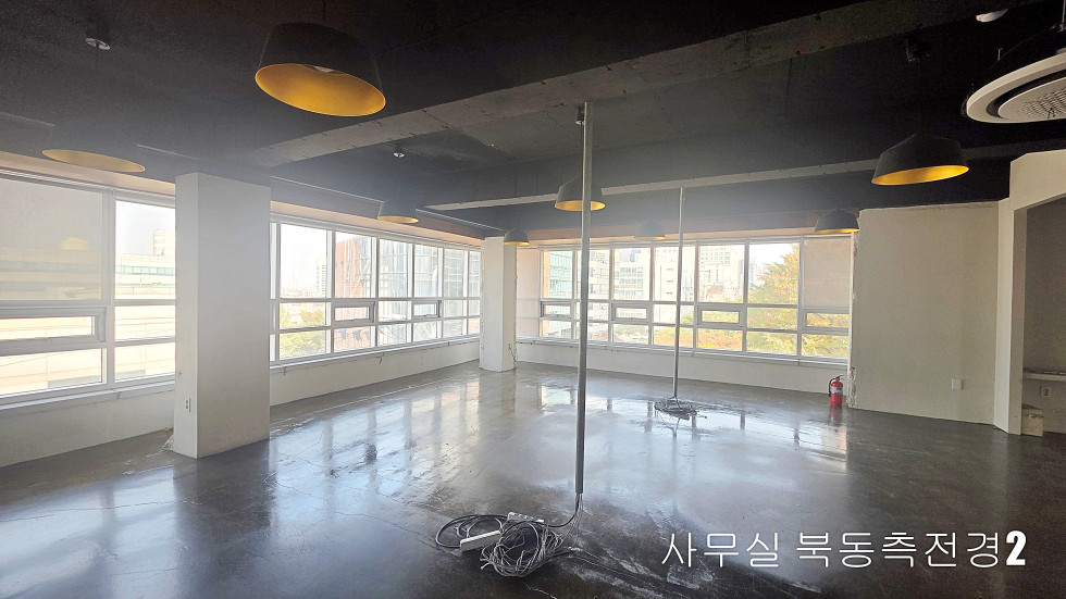 논현동 60평 사무실 | 월세 670만원 2