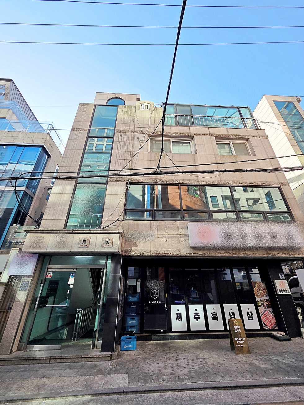 논현동 40평 사무실 | 월세 350만원 10