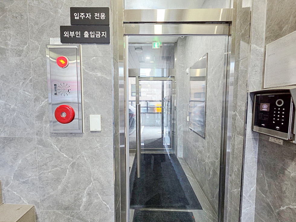 역삼동 38평 사무실 | 월세 400만원 12
