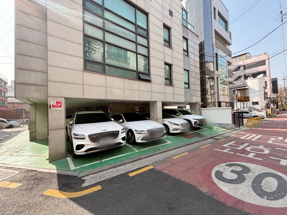 신사동 20평 사무실 | 월세 240만원 사진 8