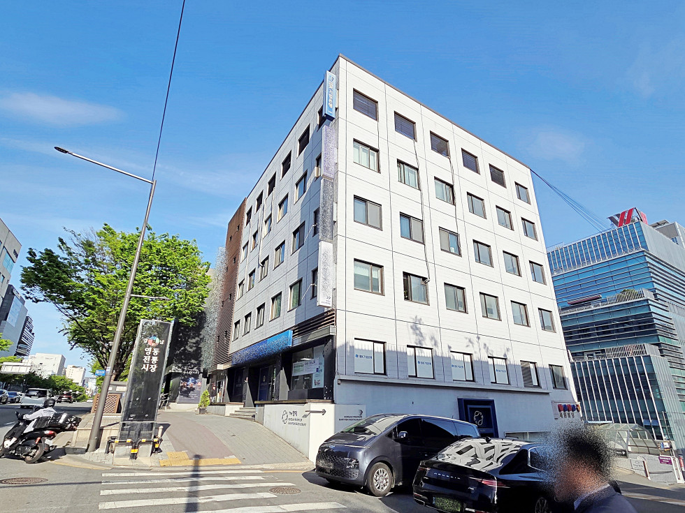 논현동 16평 사무실 | 월세 220만원 11
