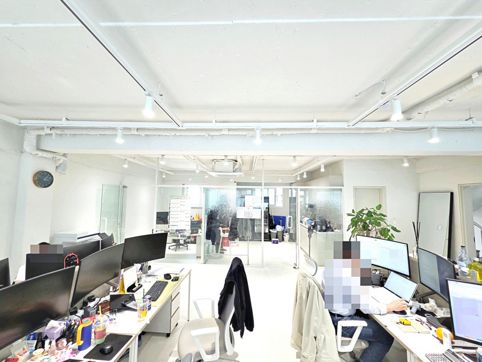 논현동 28평 사무실 | 월세 340만원 사진 2