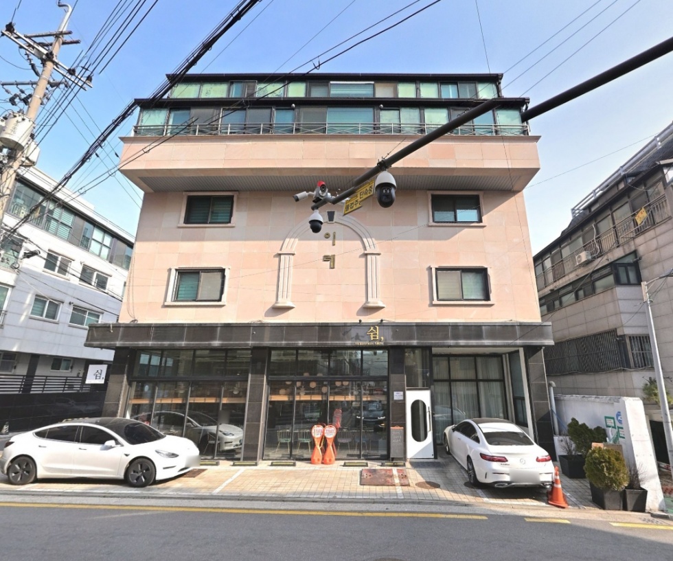 논현동 18평 사무실 | 월세 130만원 10