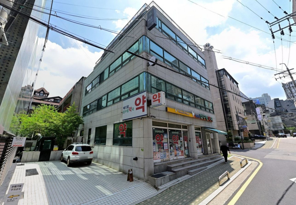 신사동 19평 사무실 | 월세 215만원 10
