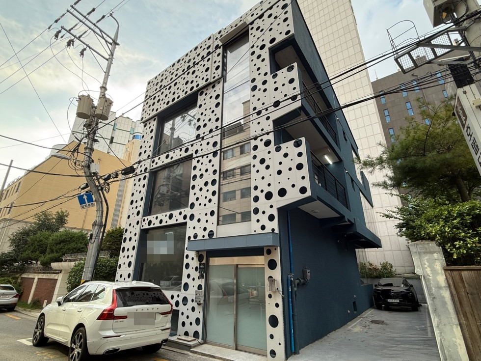 잠원동 48평 사무실 | 월세 1,500만원