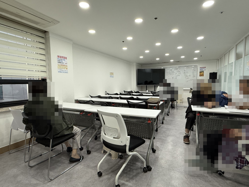 역삼동 82평 사무실 | 월세 1,020만원 사진 3