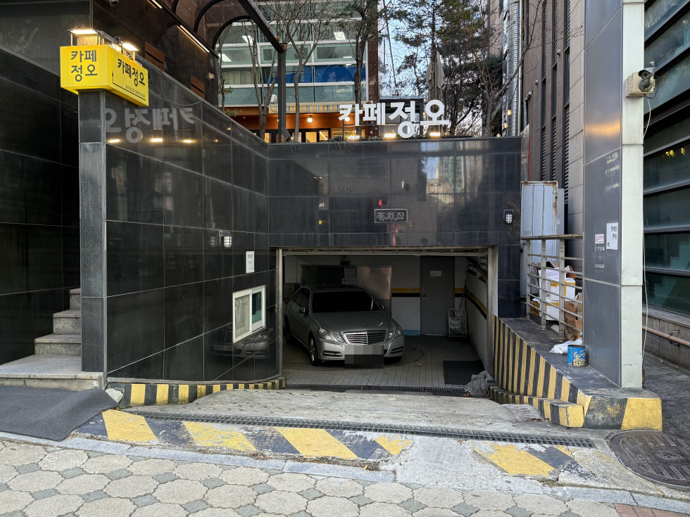 역삼동 55평 사무실 | 월세 550만원 12