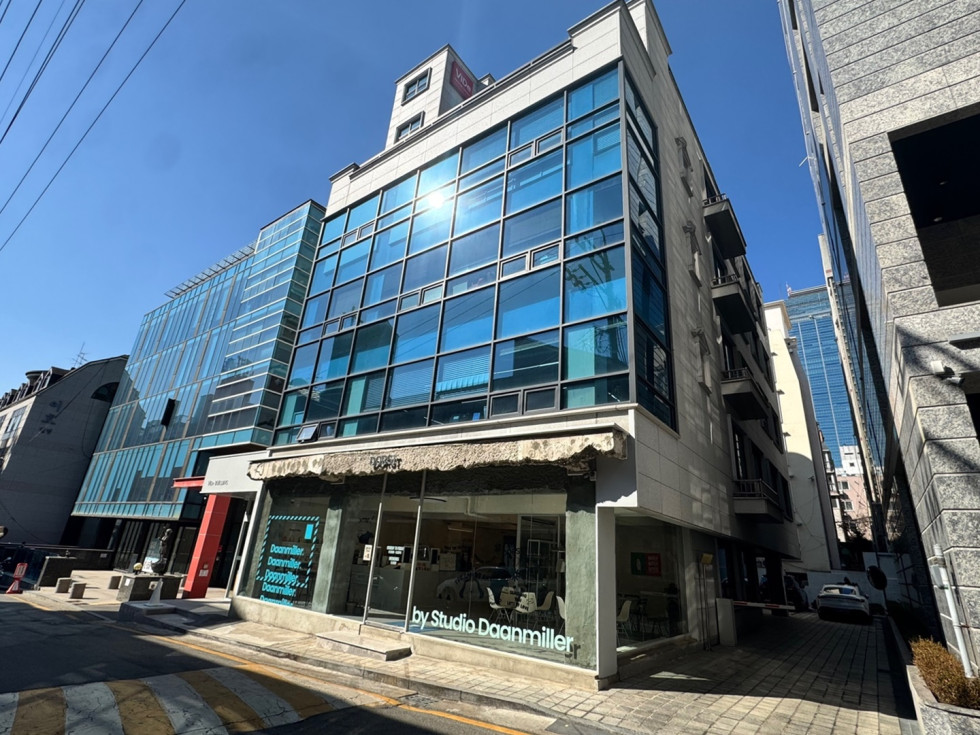 역삼동 145평 사무실 | 월세 2,000만원 24